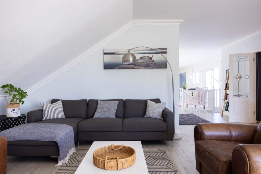 5 Bedroom Property for Sale in Crofters Valley Western Cape